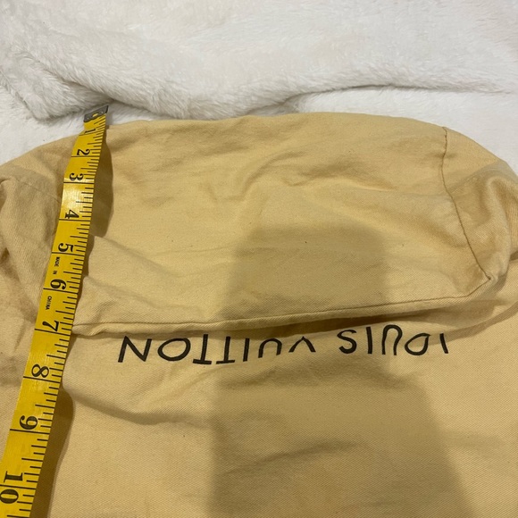 Louis Vuitton Dust Bag - Picture 5 of 5